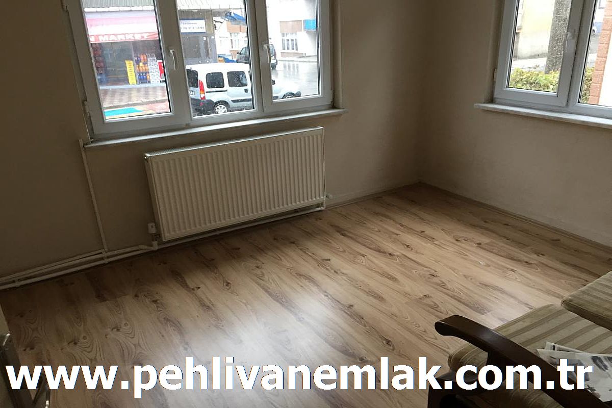 Alaplı Üç Katlılar 2. Kat  Acil Satılık Daire