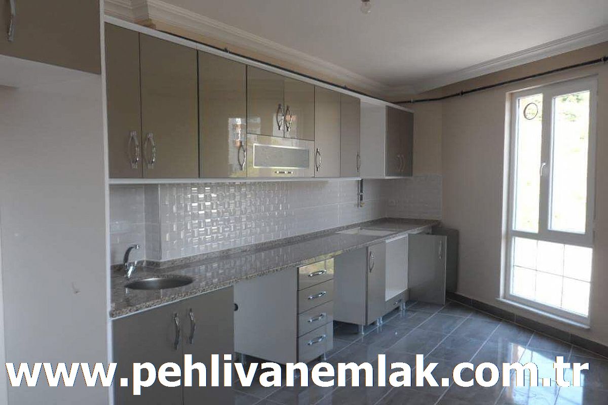 ALAPLI PEHLİVAN EMLAKTAN SIFIR SATILIK DAİRE