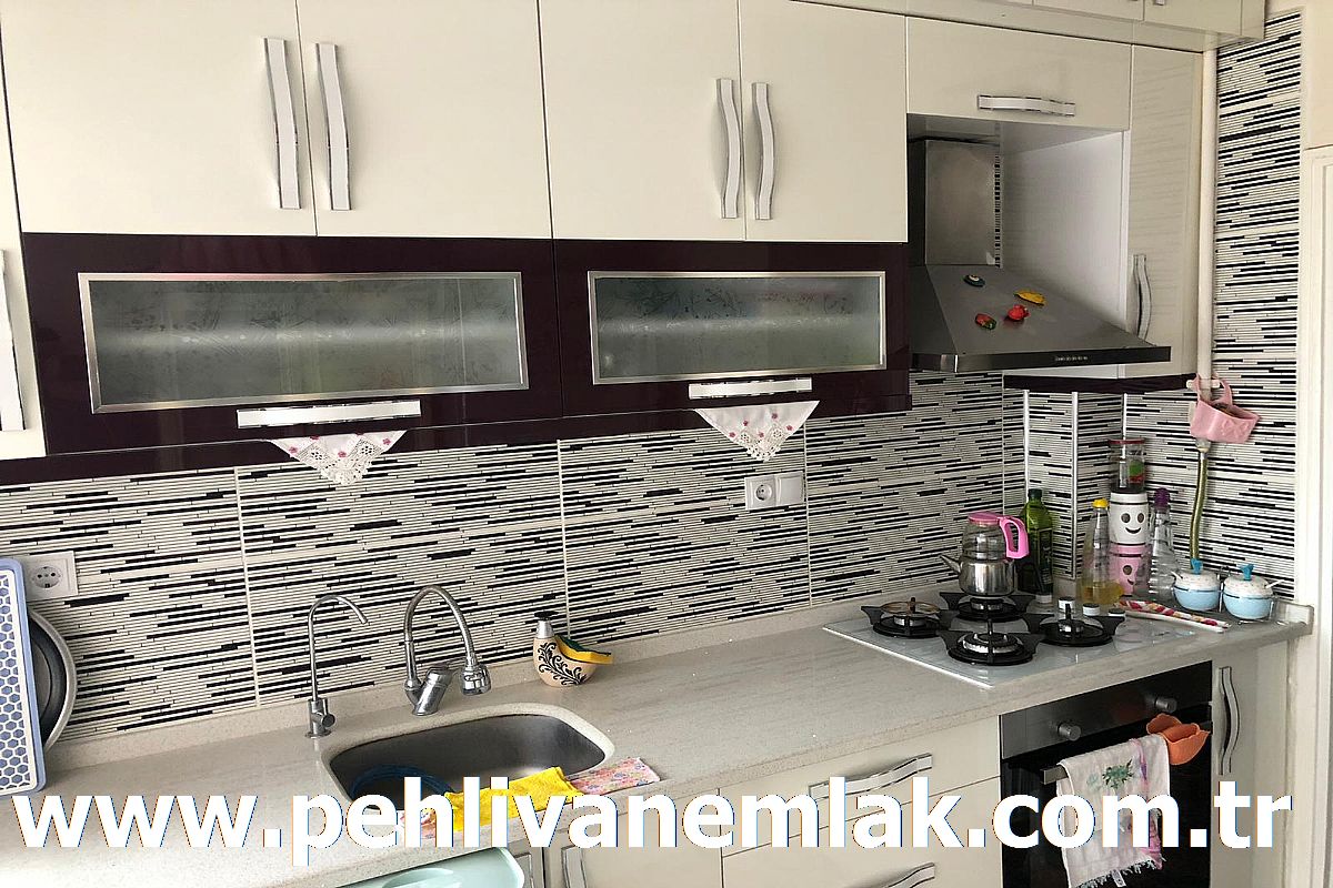 Alaplı Üç Katlılarda Yapılı Satılık Daire