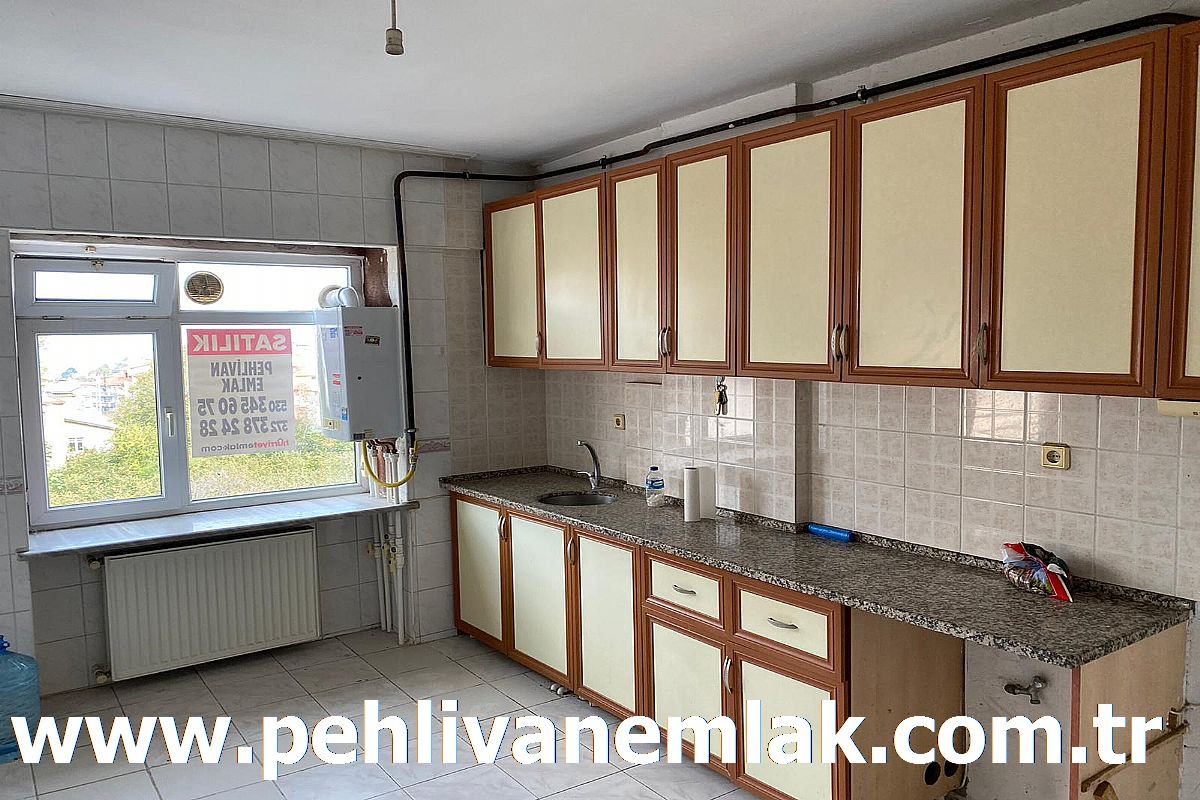 Alaplı Çarşıya Yakın 135 m2 Satılık Daire