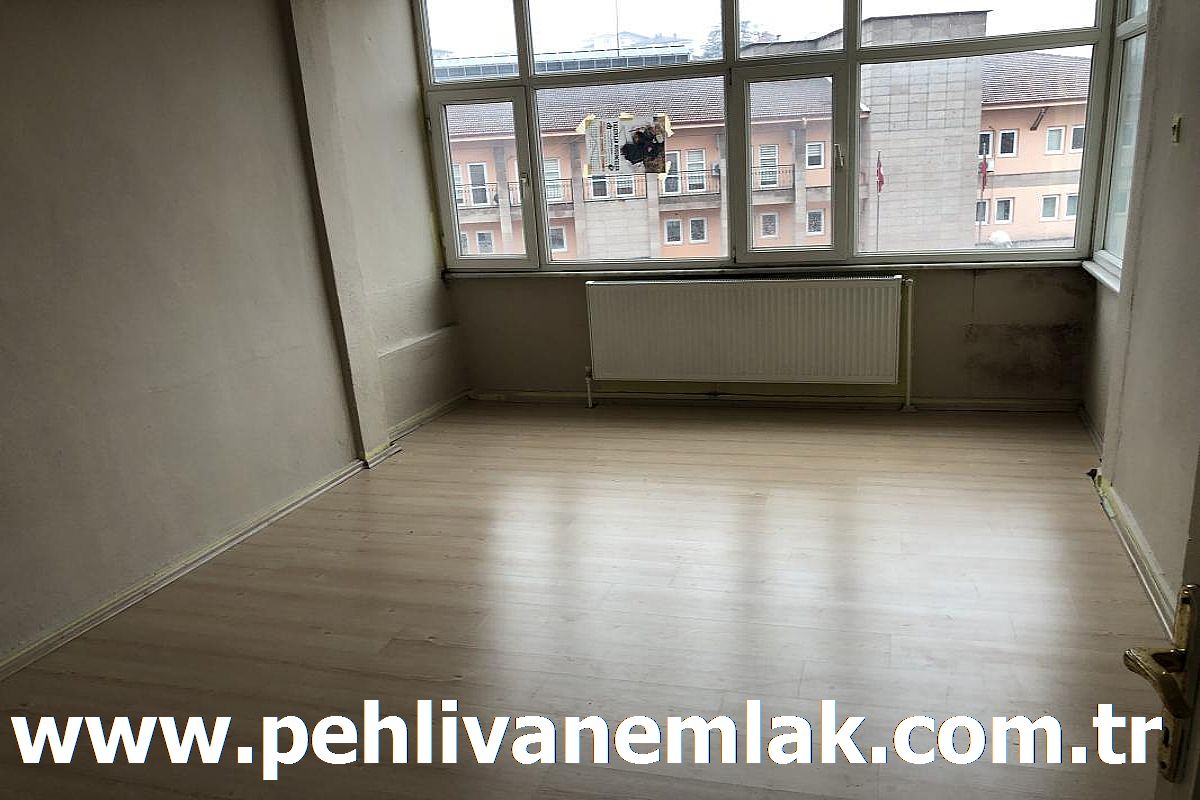 Çarşı Merkezinde Kiralık Daire ALAPLI