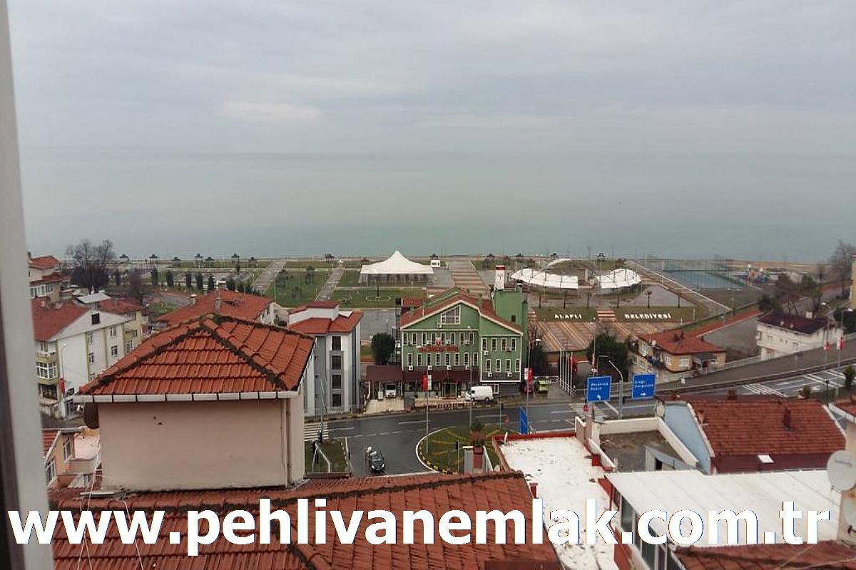 Alaplı Merkezde Deniz Manzaralı Yapılı Daire