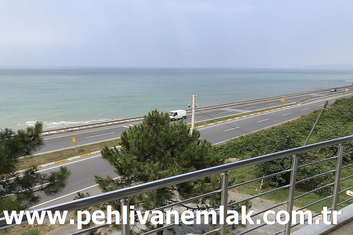 Akçakoca'da Deniz Manzaralı Satılık Yazlık