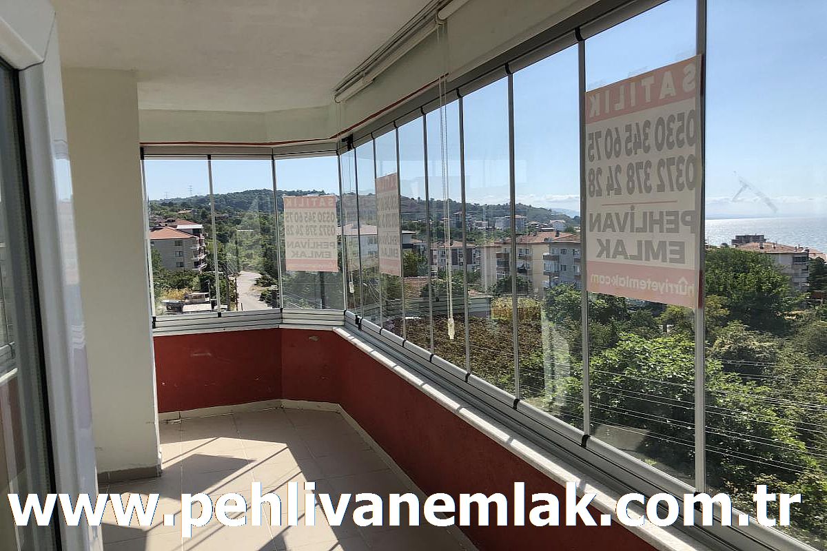 Alaplı Çarşıya Yakın Deniz Manzaralı Satılık Daire