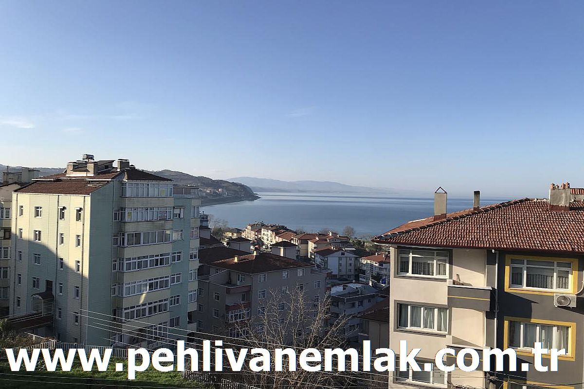Alaplı Çarşıya Yakın Deniz Manzaralı Satılık Daire