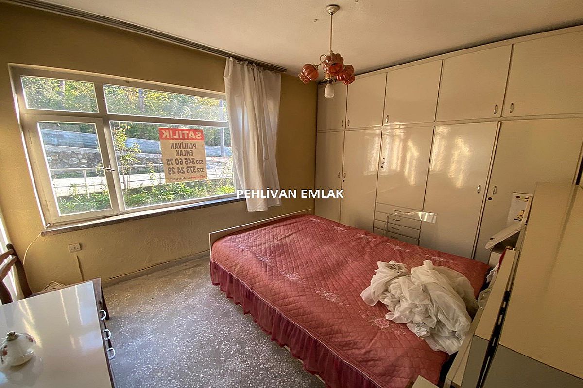 Alaplı Üç Katlılarda UYGUN Satılık Daire