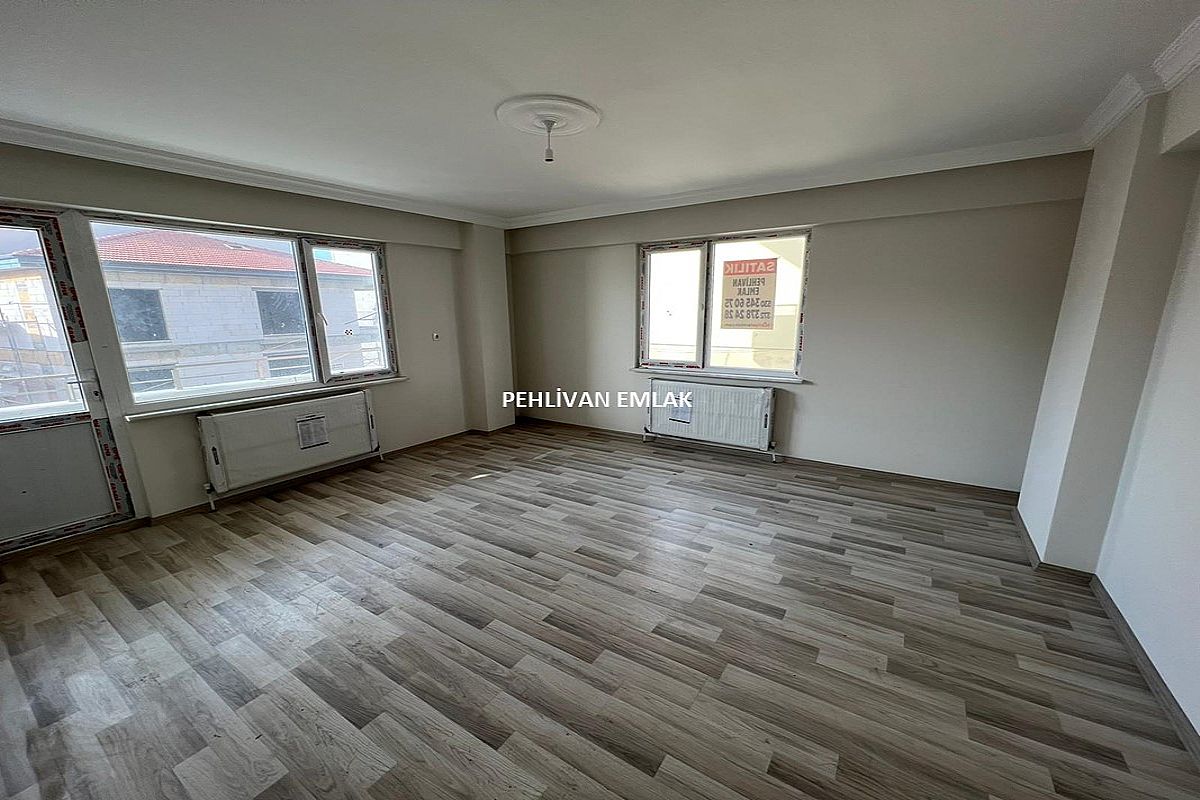 PEHLİVAN EMLAK ALAPLI Merkezde 3+1 Satılık Sıfır Daire