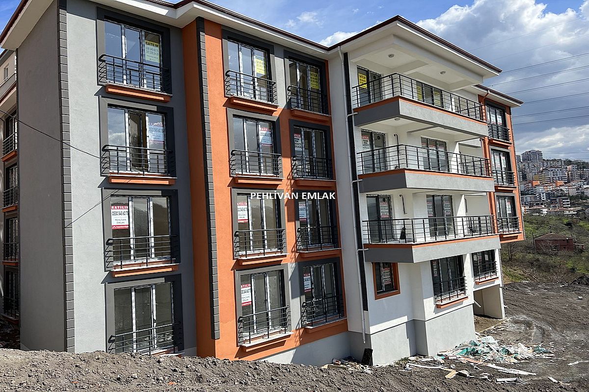 Alaplı Merkezde 3+1 Satılık Sıfır Daireler
