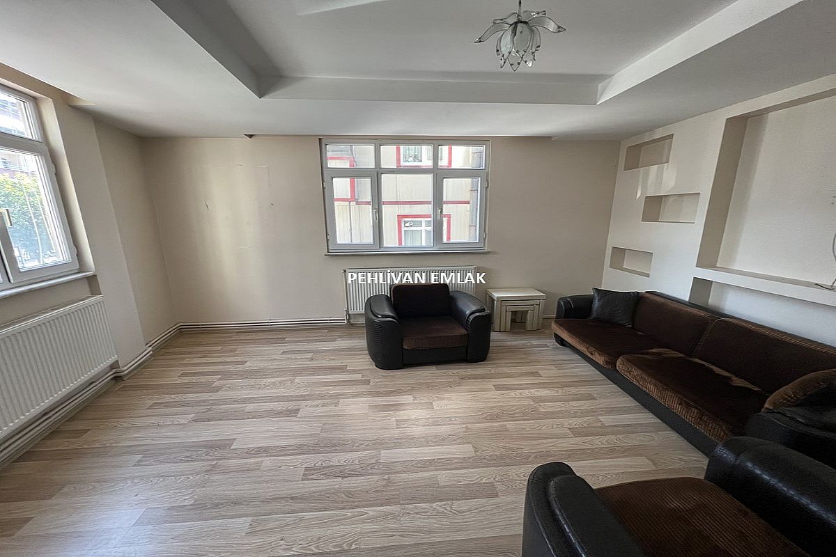 Alaplı Çarşı Merkezinde 1+1 Kiralık Daire