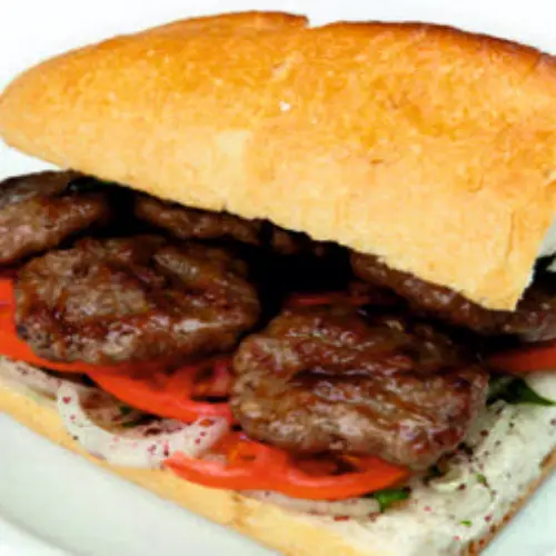 Yarım Ekmek Arası Köfte
