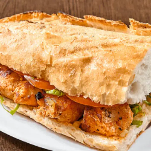 Yarım Ekmek Arası Tavuk
